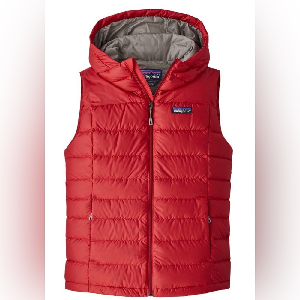 NWT Women’s Hooded Patagonia down vest